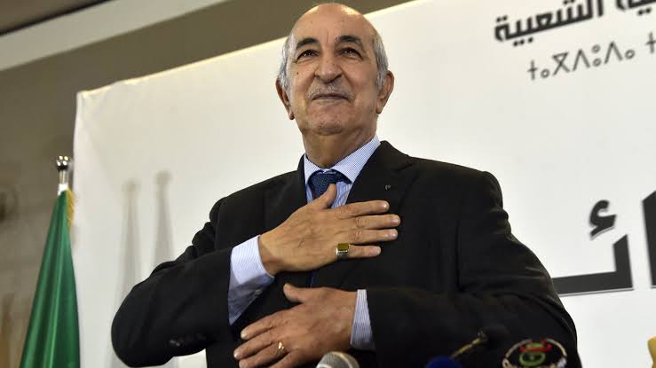 AfricaFactsZone's tweet image. Algeria's President Abdelmadjid Tebboune has announced that the country will give $92 monthly to unemployed young people aged 19-40.

The money will serve as relief grants to them, and will help “preserve the dignity of young people."

The payments will start being made in March.