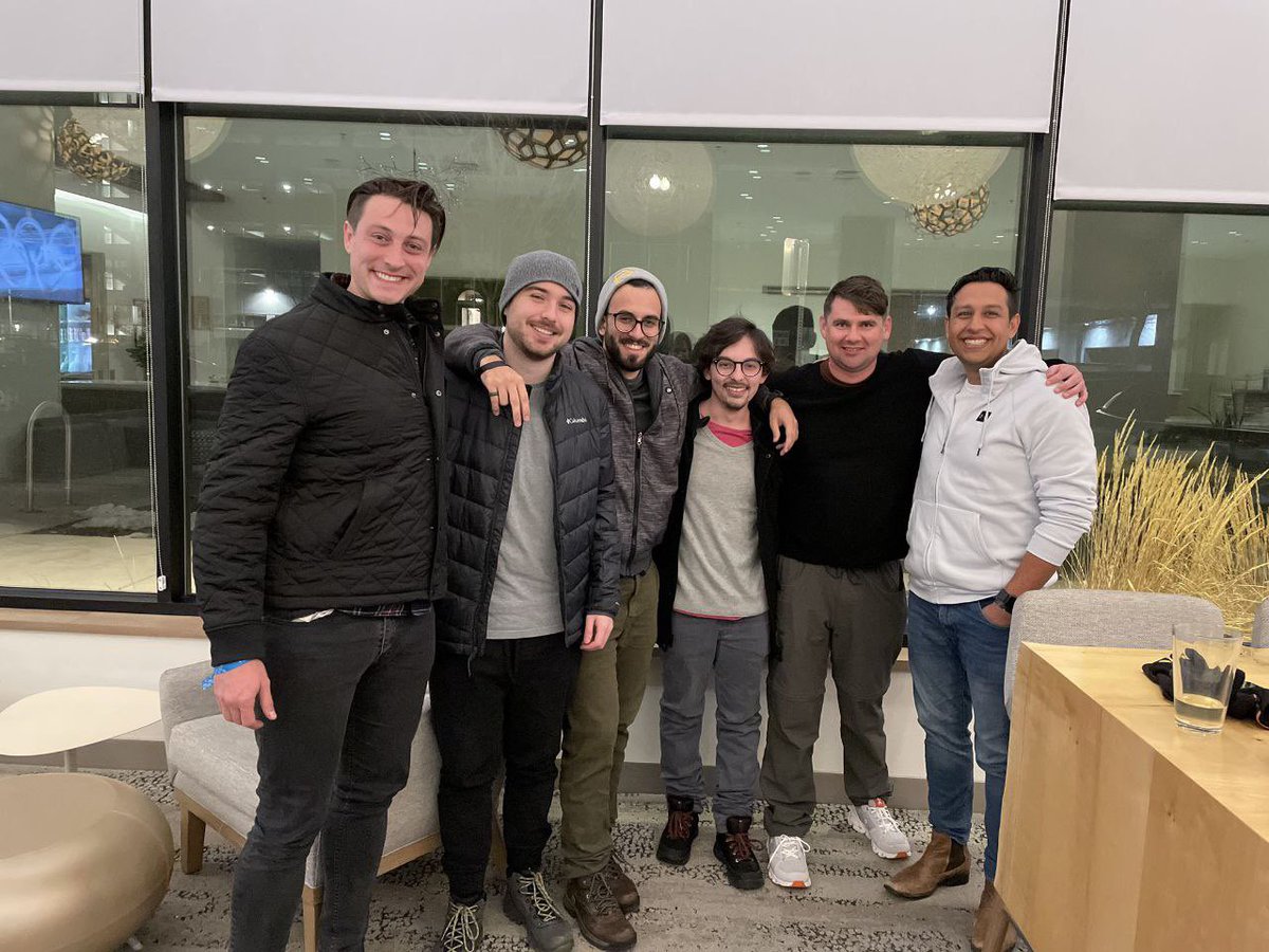 unclebobcrypto's tweet photo. Several Dapps starting to move on $SYS mainnet. 

@PegasysDEX is also moved to mainnet successfully, this is what brings #DeFi on #SYS.

Recently teams of #Syscoin and #PegasysDEX had a meeting some exciting news coming 🤯

I am very bullish on @syscoin no matter the market… https://t.co/JpJNqnHNDS
