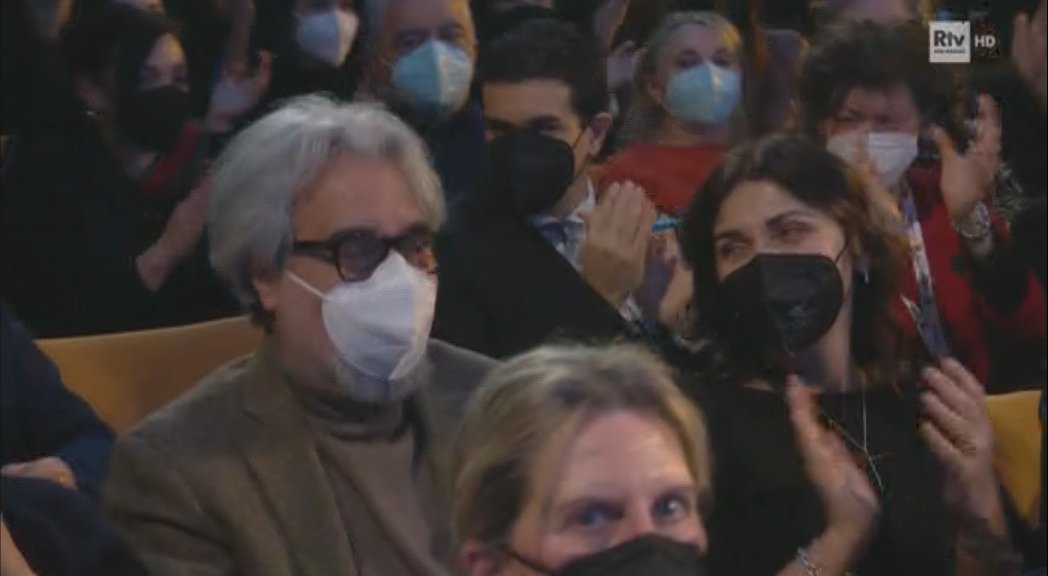 Beppe Vessicchio osannato pure a San Marino. Ottimo.

#UnaVocePerSanMarino