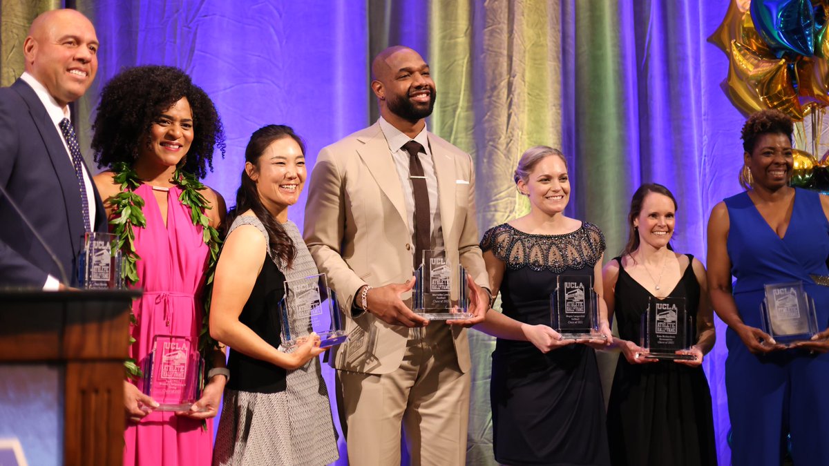 UCLASwimAndDive's tweet image. Keiko Price is officially a member of the  UCLA Athletics Hall of Fame after being inducted last as night as part of the #UCLAHoF2021 class!

Keiko was a 22-time All-American at UCLA and three times was voted the team’s Most Valuable Swimmer (1998-2000). 

#GoBruins