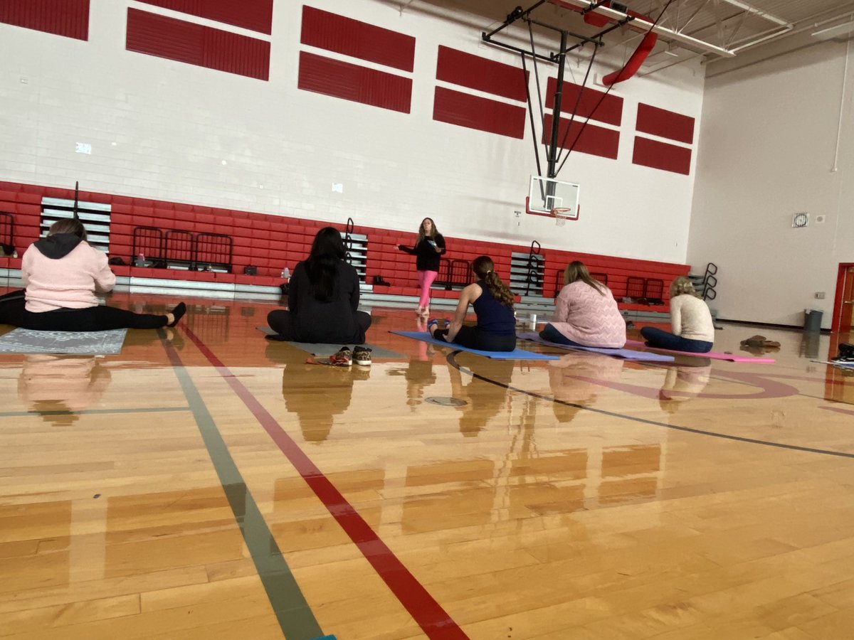 CHSCSSS's tweet photo. Ended the week with a training on understanding trauma &amp; the impact of Yoga on our nervous system—all facilitated by our very own Allie Middleton 🧘🏽‍♀️@DavissonDustin @ComalSSS https://t.co/4Q5XSaH3BR