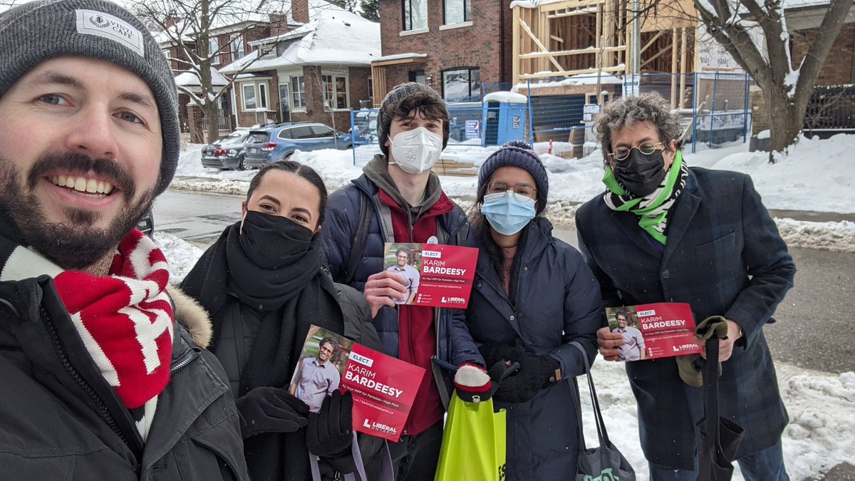 JohnAlexMcK's tweet photo. Except for the winds and blowing snow, a beautiful day for knocking on doors for @vote_karim and @OntLiberal !!! #onpoli https://t.co/RwqBfgJgNA
