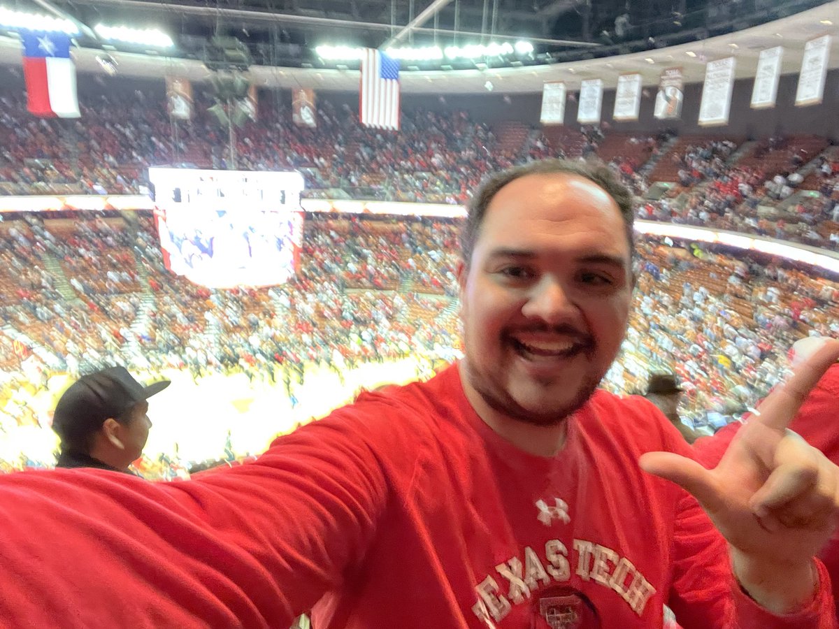 BROgletree's tweet photo. GO RED RAIDERS! Way to get that WIN! #RedOutAustin https://t.co/pcPwYVKzK3