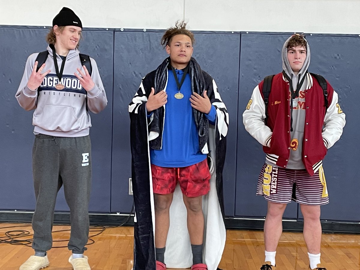 swocsports's tweet photo. 🤼 2022 SWOC Champion at 190 - Kamarrie Harden, Northwest 🤼 Congratulations!!! https://t.co/DndvRWWBMg
