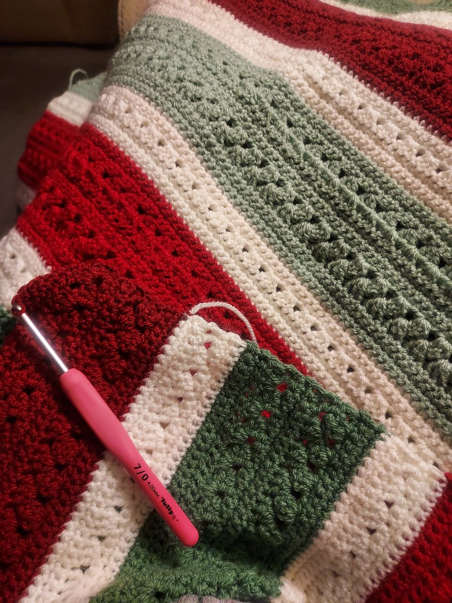 cardsbychrissie's tweet photo. Very busy weekend so far for craft makes, but this evening a bit more time on my blanket, keeping me warm whilst I crochet. 

#crochet 
#stylecraftyarn 
#handmade https://t.co/bxPOTI2HTv