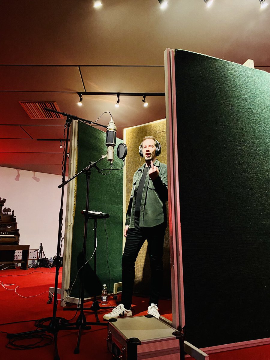 Ain’t nothing but a G thing, baby. Gar🖤 <a href="/garmcmusic/">Gar</a> <a href="/dogmooney/">Graham Mooney</a>