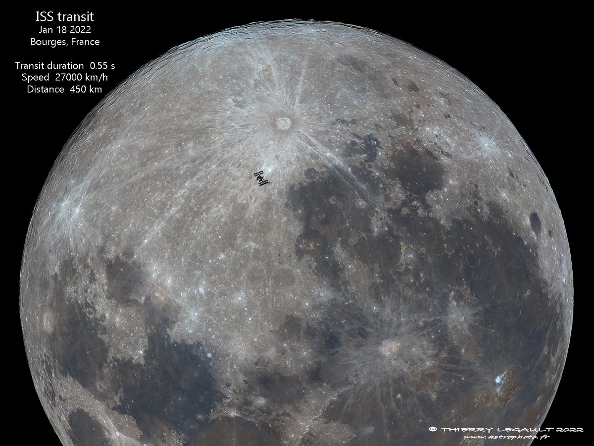 ThierryLegault's tweet image. I am virtually sure it&apos;s the most detailed ISS lunar transit to date 😊
I had to ride 250 km from home and find a remote place in the countryside between the blankets of fog, for this 1/2 second transit at 27000 km/h.
The image without compression: astrophoto.fr/transit_iss_mo…