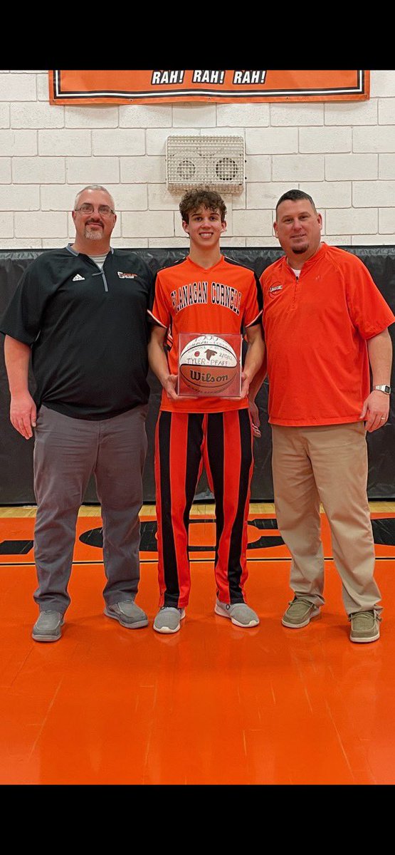 BrianYoder4's tweet photo. Congrats to Tyler Pfaff, officially inducted into the 1000 point club today! https://t.co/z9Ej72hC02