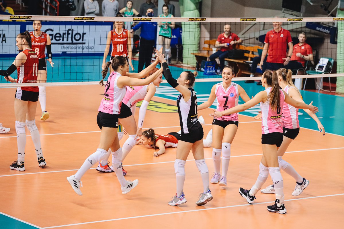 SarProton's tweet photo. Вся игра "Протон" - "Локомотив" в ярких фотокарточках 💥🏐💥

📸Фото: Дарья Митрофанова
Больше фото в нашей группе в ВК🔥
#протонсаратов #protonsaratov #saratov #proton #протон #саратов #суперлигапариматч #чемпионатроссии https://t.co/06swZrUskW