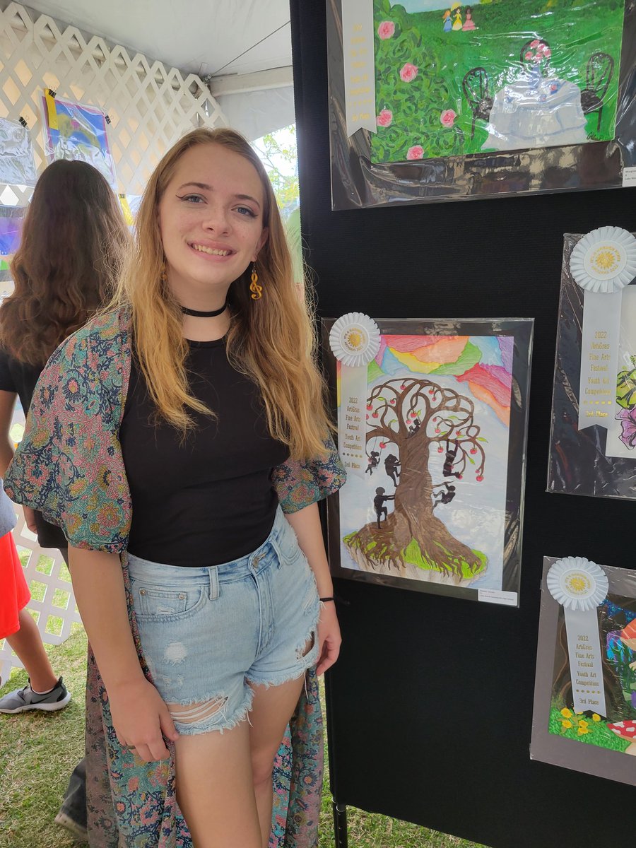 ArtTrojan's tweet photo. Congratulations @LWCHSTrojans!! Two 2nd place and two 3rd place winners at @ArtiGras sponsored by @hanleyfndn!!! ❤ 🎨🖼 @elvisepps @pbcsd @kgwhetsell @APGarate @brittfeingold @VincentTaormina @CaelethiaTaylor #artigras #youthart #highschoolartteacher https://t.co/1sVzuQcdAp