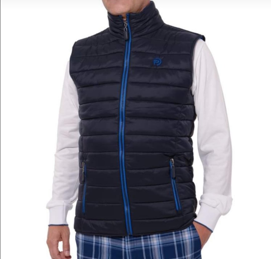 hoyo_7's tweet photo. OFERTA FLASH... Sólo válida este fin de semana. 25% de descuento en la compra de este chaleco ligero de golf; tanto en el modelo de hombre como en el de mujer. Introduce el código 25%CHALECO en el carrito de compra antes de proceder al pago.
#chalecoacolchado #chalecogolf #Oferta https://t.co/MVlWO9iND4