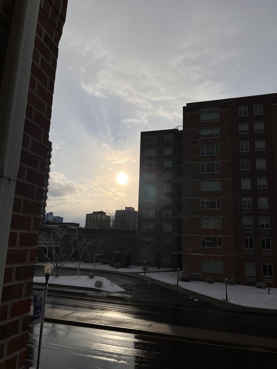 catchit16's tweet image. And … the sun is out again #weatherisweird