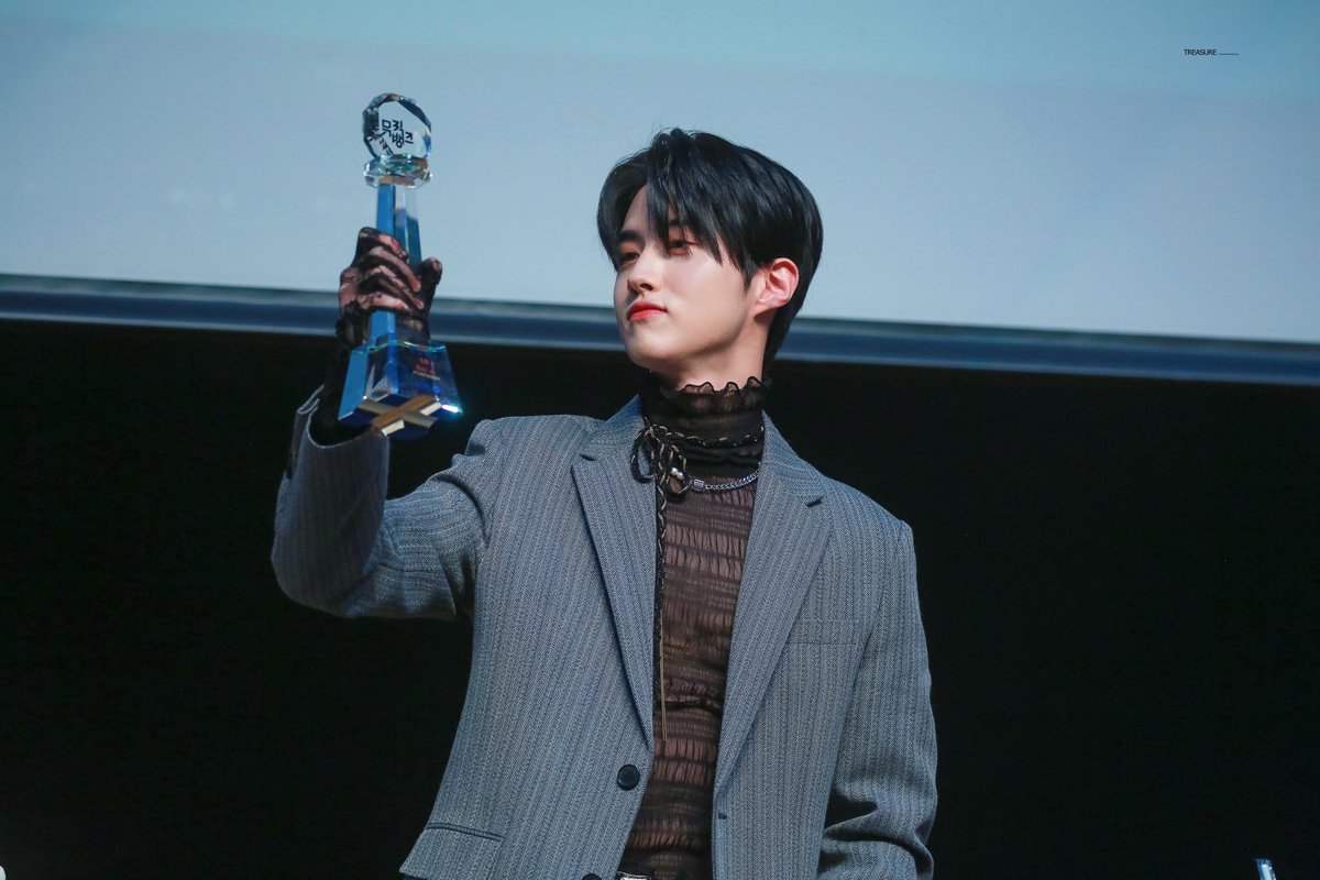 yoarchive's tweet image. 220204 | treasure_0327 
#여원 #펜타곤 #YEOONE #PENTAGON