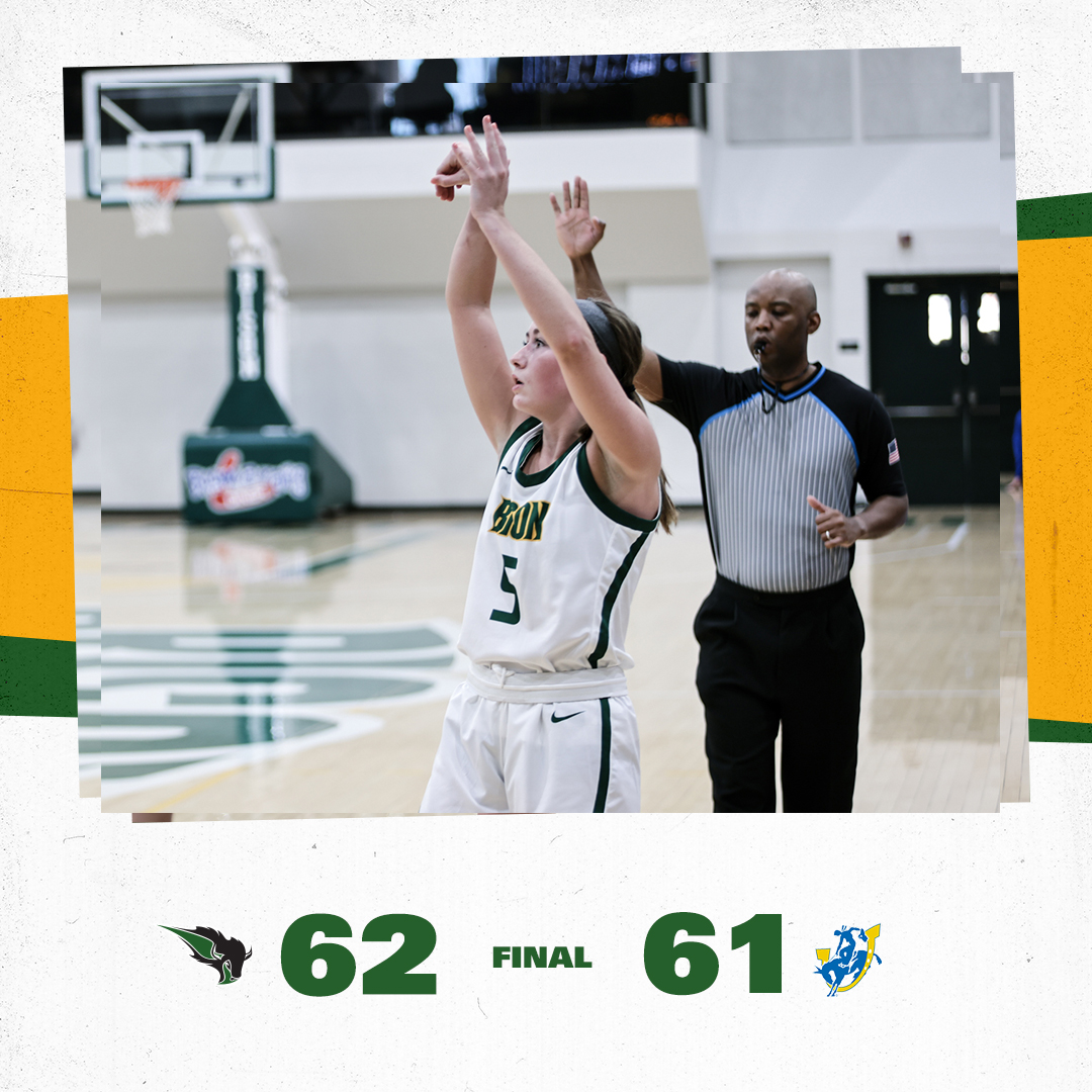 A little Senior Day Magic 😉

@mal_lockhart2 | 22 pts, 5 3PM
Leslie | 10 pts, 16 reb, 2 blk
Southard | 10 pts, 6 last, 5 reb

#OnToVictory