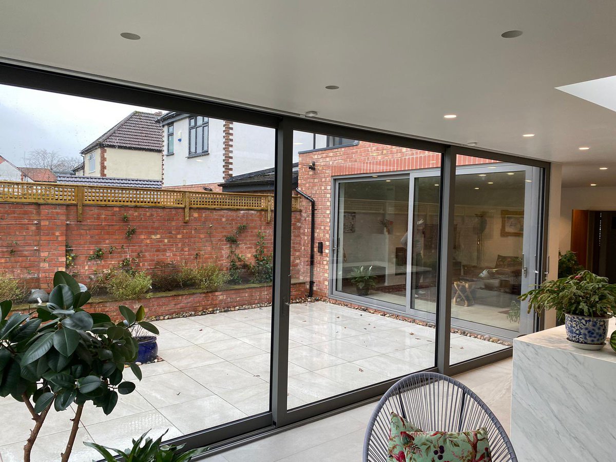 Chelsea_Alu's tweet photo. REYNAERS BY

C H E L S E A  A L U M I N I U M 

Over sized CP130 Lift Slide in 9007 Coatex finish 
All our @ReynaersAlu products are available in our Cheshire showroom 
sales@chelseaaluminium.co.uk 

Products 
@ReynaersLimited 
•SL68 
•CP130
•SL38
•CF68 
@SpitfireDoors 
S200 https://t.co/bAZl0RUDX1