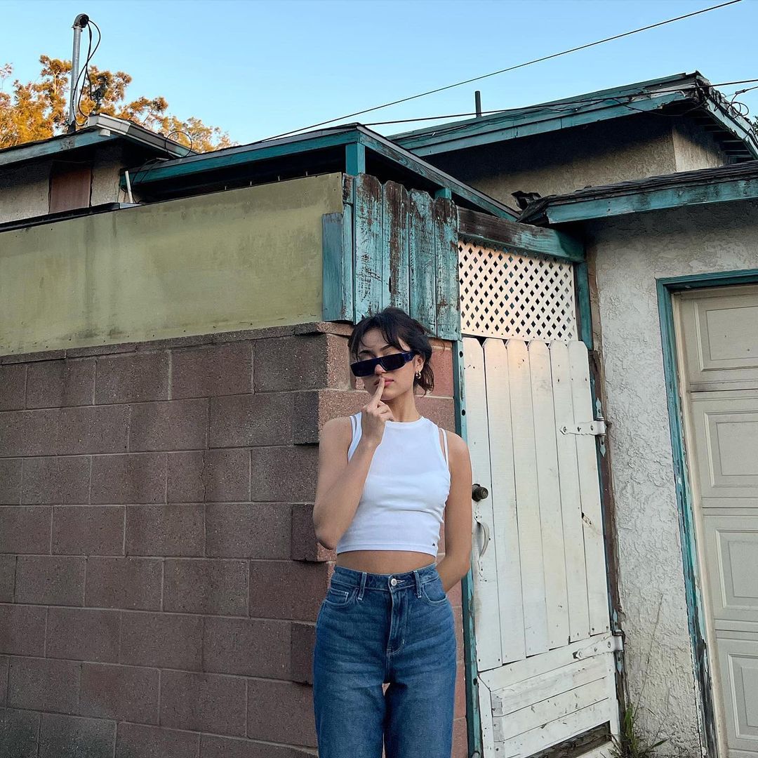 NaiDevoraBrasil's tweet photo. "😌 @/hollisterco use o cupom HOLTOK20 para 20% de desconto a partir de hoje (19/02) até o dia 21. apenas online, cartões de presente não valem, não pode ser usado com outros cupons." — Nailea Devora via Instagram. https://t.co/PM8a8hxhST