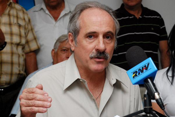 Trabajadores públicos propondrán salario promedio de Bs. 2 mil mensuales buff.ly/33zCdBZ