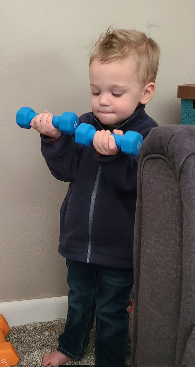 RumbleRightDad's tweet photo. Training this young man like he is going to have to fight, pierce, and wade into the darkness.
Now that's parenting.
#Parenting #Arrows #FightForFaith https://t.co/zf5q4dDMN6