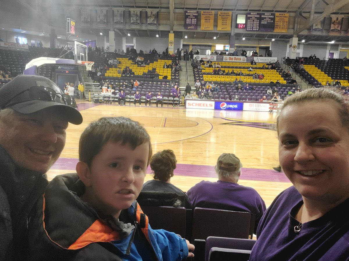 KristyTokheim's tweet photo. Best seats in town watching the @MNSUMankato basketball game!  #GrinnellMavericks 
Section 111 Row F Seats 1, 2, 3 https://t.co/MtrY5oIccH