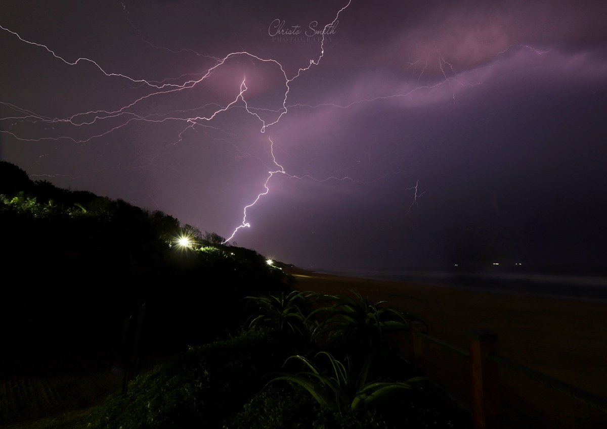 Christo Smith (@conjasmith) on Twitter photo buymeacoffee.com/ChristoSmith/s…
#Thunderstorm #ocean #Umhlanga #christosmithphotography <a href="/ILuvDBN/">I Love Durban</a> <a href="/dbntourism/">Durban Tourism</a> buymeacoffee.com/ChristoSmith/s…
#Thunderstorm #ocean #Umhlanga #christosmithphotography <a href="/ILuvDBN/">I Love Durban</a> <a href="/dbntourism/">Durban Tourism</a>