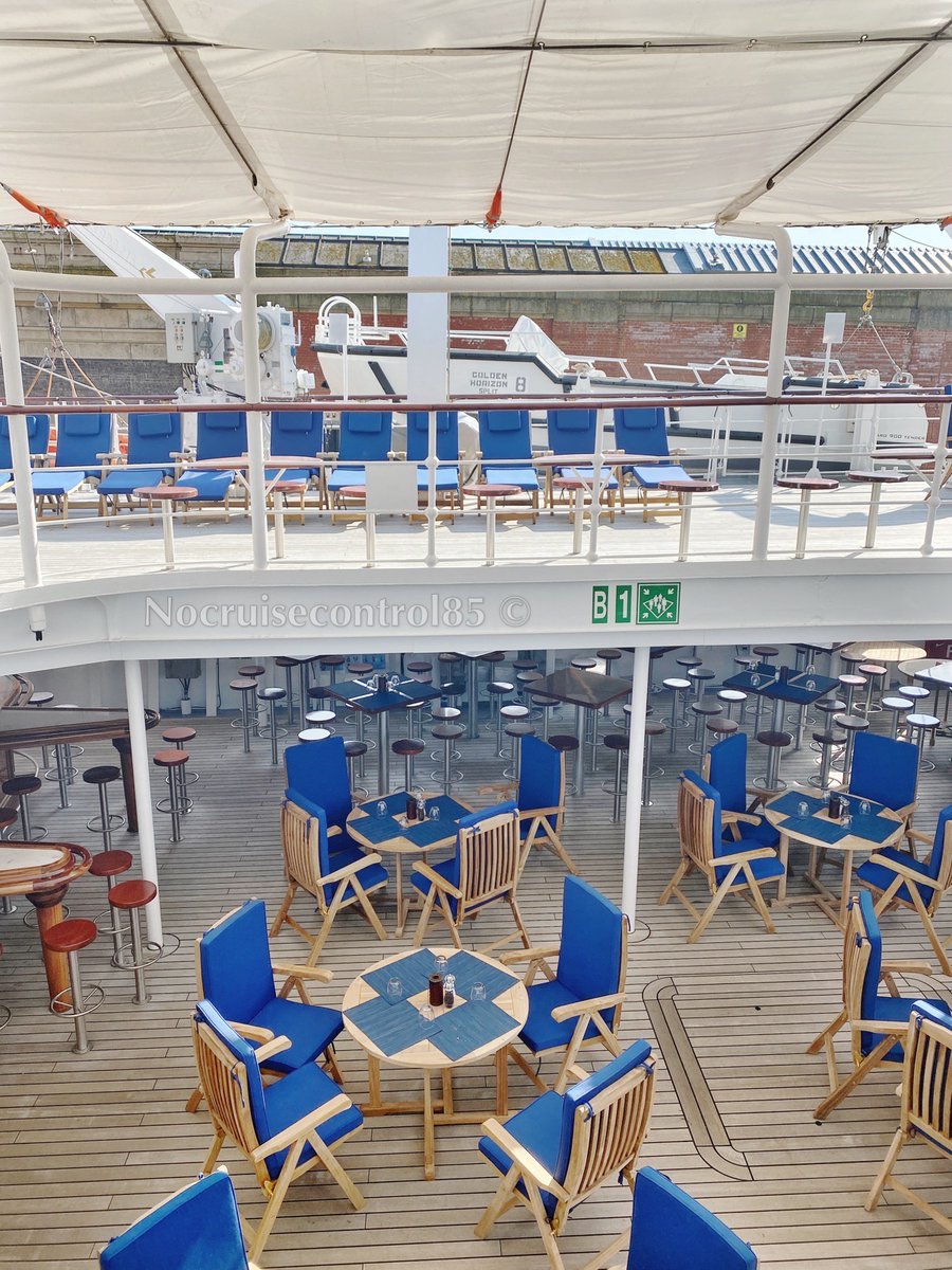 Deck views on Golden Horizon, we loved taking lunch in this bar, and then enjoyed cocktails listening to the resident band in the evenings! Can't wait to go back aboard Golden Horizon one day! #tradewindvoyages #goldenhorizon #riggedship <a href="/TradewindVoyage/">Tradewind Voyages</a>