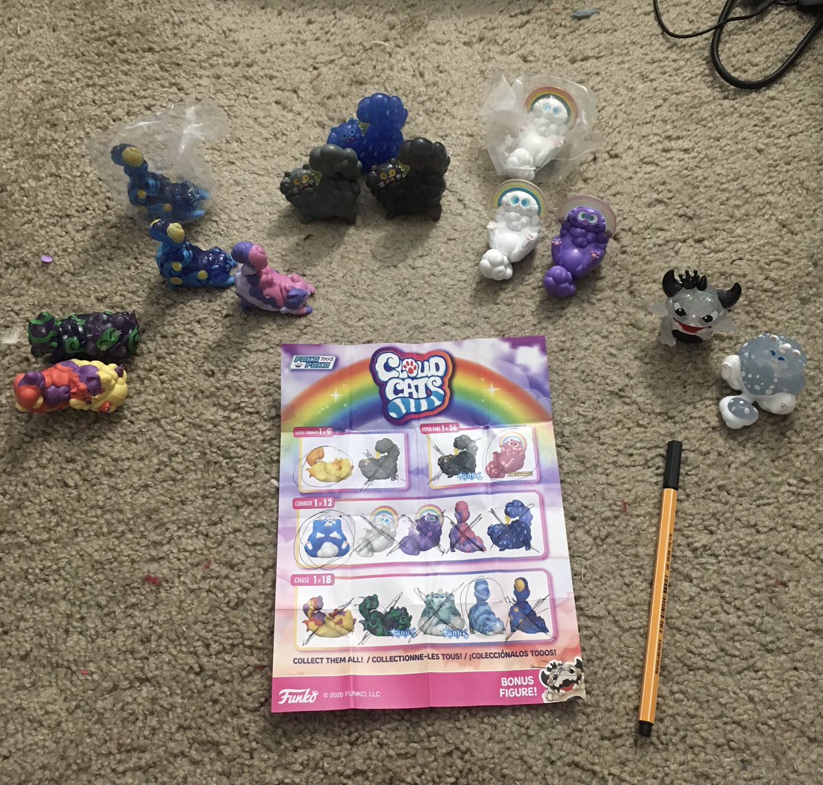 BumblingMoth's tweet photo. Yo! Anybody else collect these cutie cloud cats?? I am desperate for the ones I’m still missing!! Willing to trade the two repeats I have/pay for them ^_^ https://t.co/URqHD9Ocdi