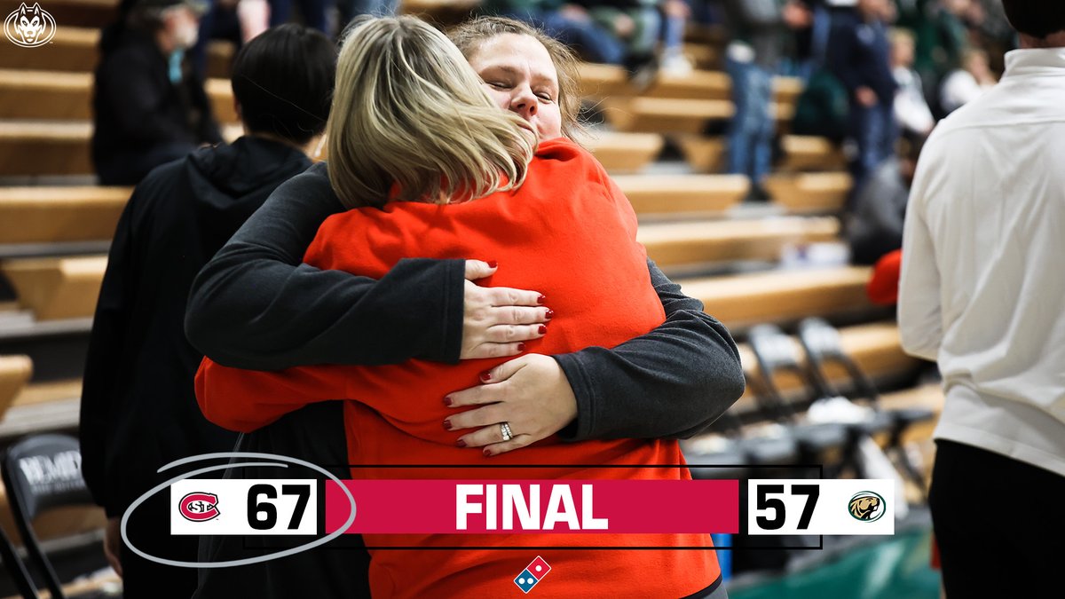 The hearts of champions!

The Huskies defeat Bemidji State 67-57, claiming their first NSIC regular season title since 1983-84!

#unleashSCSU #NSICWBB #SCSUHuskies