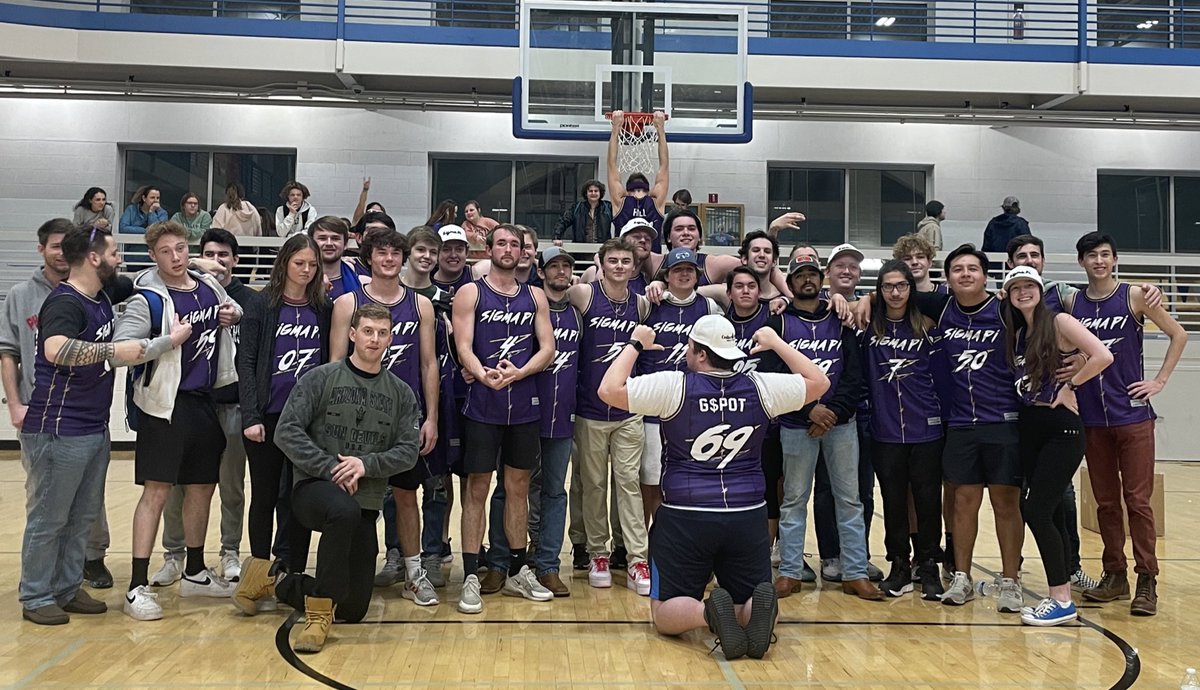 mtsu_SigmaPi's tweet photo. This week Theta-Omega picked up their second win in a row and looked fashionable while doing so with the new jerseys from @KineticSociety 🔥#RollPi 🦉 https://t.co/Bnr4d5sG3j