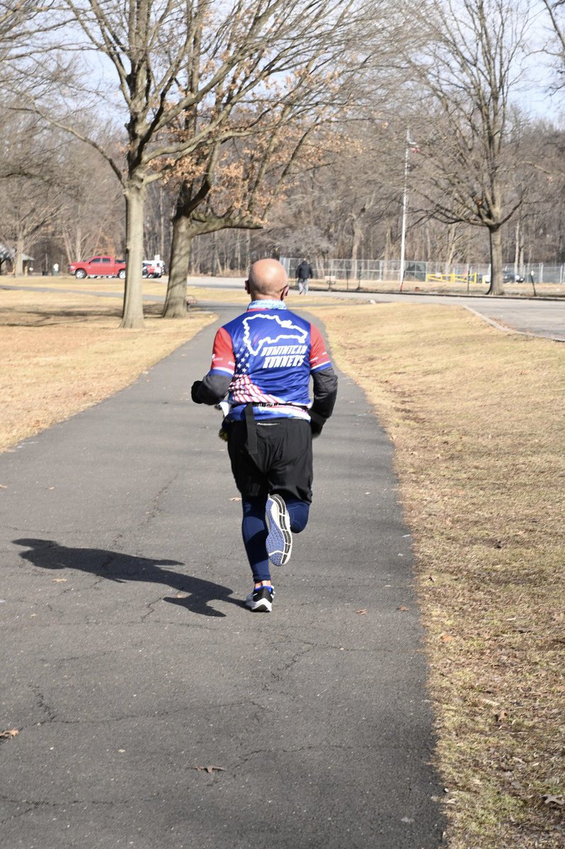 DenisBautista's tweet image. #unitedhalf marathon training with @DomRunners #running #runner #winterrunner @nyrr