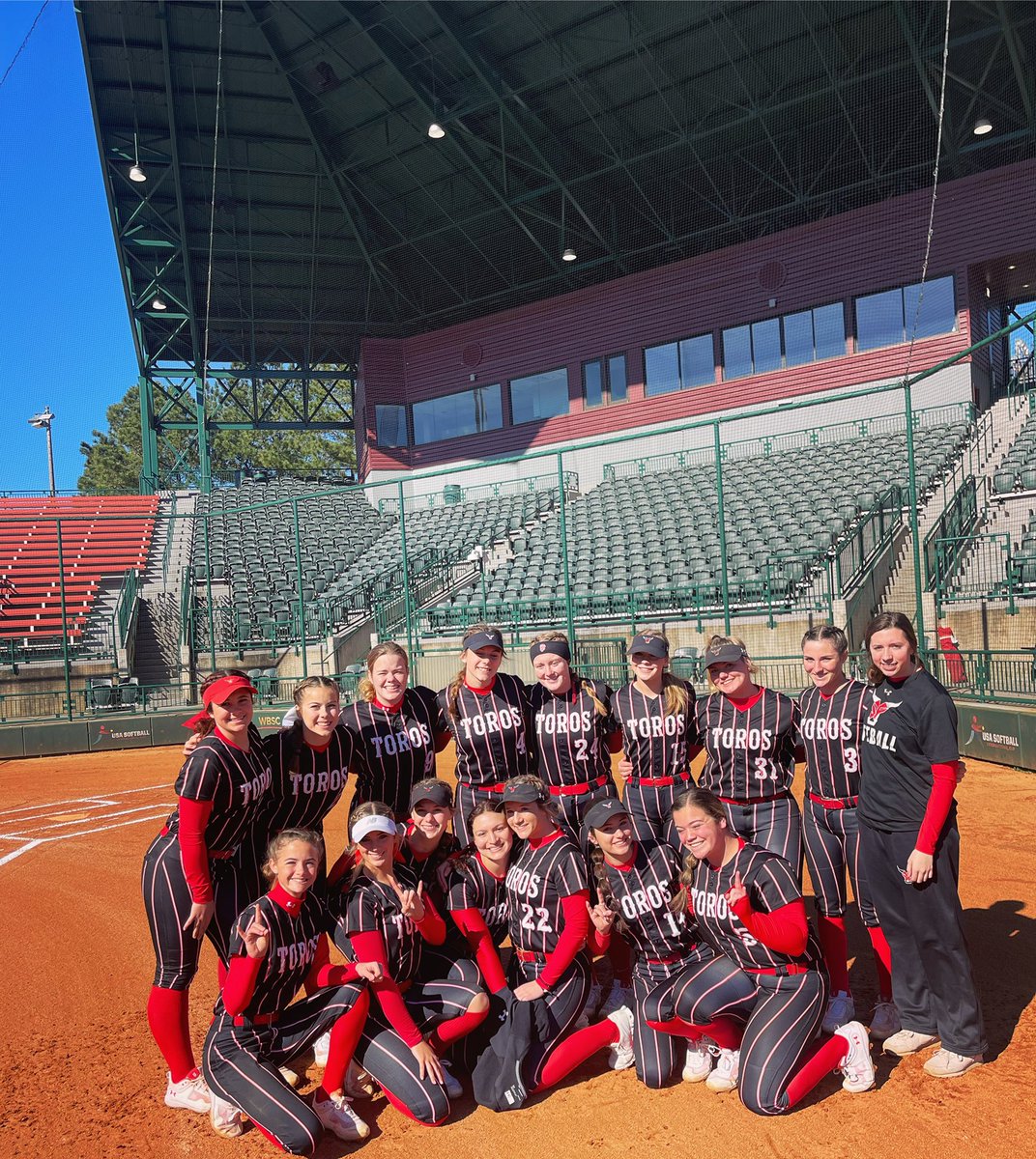 Spanish Fort Softball (@torosoftball) on Twitter photo Saturday Recap: Toros tie (7A) Bob Jones 3-3 & drop the final game of the tournament to (3A) Beulah 9-1. We finish the tournament 2-1-2! Thank you to <a href="/LadyRedDevilSB/">Central Red Devil Softball</a> for hosting a great tournament.
Next up: Toros vs Makos @ Home Tuesday 2/22 at The Hill #whiteout ⚪️🤘🏼#HORNSUP Saturday Recap: Toros tie (7A) Bob Jones 3-3 & drop the final game of the tournament to (3A) Beulah 9-1. We finish the tournament 2-1-2! Thank you to <a href="/LadyRedDevilSB/">Central Red Devil Softball</a> for hosting a great tournament.
Next up: Toros vs Makos @ Home Tuesday 2/22 at The Hill #whiteout ⚪️🤘🏼#HORNSUP
