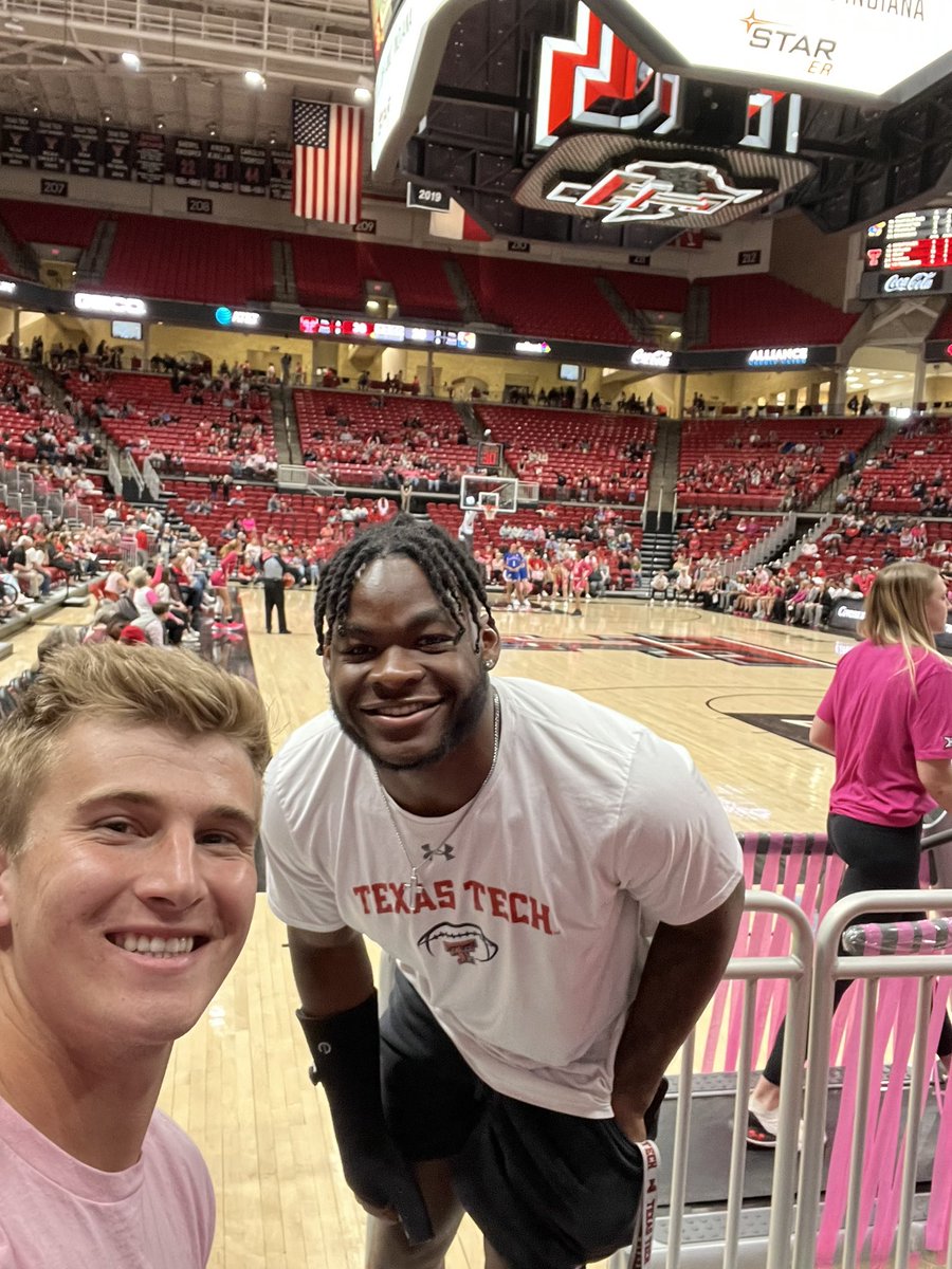TTUExpendables's tweet photo. Had a great time walking for Breast Cancer Awareness and cheering on @LadyRaiderWBB 💗 https://t.co/gBPFvpE7lt