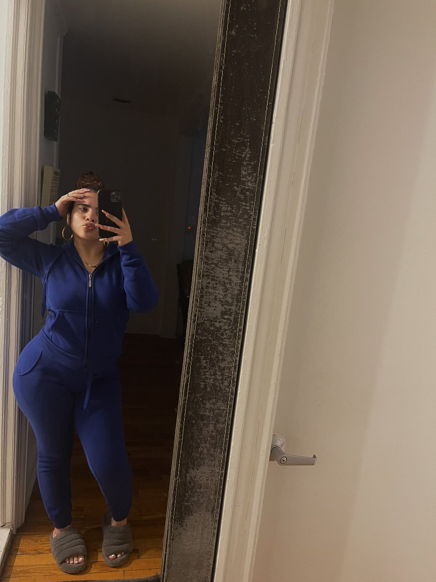 jmc0413's tweet photo. winter blues🥶 https://t.co/qFPNB44O8b