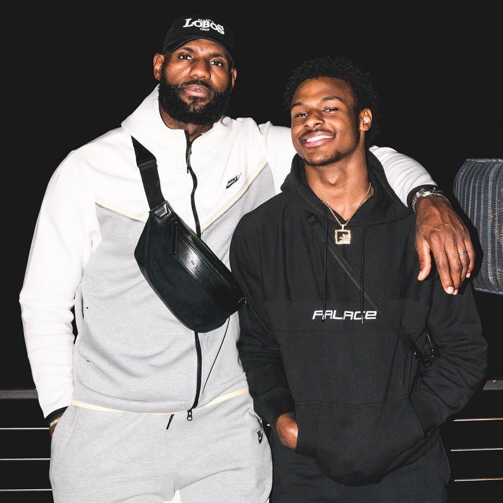 LegionHoops's tweet photo. BREAKING: LeBron says he will play with Bronny Jr. if he makes the NBA.

“My last year will be played with my son. Wherever Bronny’s at, that’s where I will be. I would do whatever it takes to play with my son for 1 year.”

(via @ByJasonLloyd, https://t.co/MRWJQPhgvs) https://t.co/1RDgd2U2pT