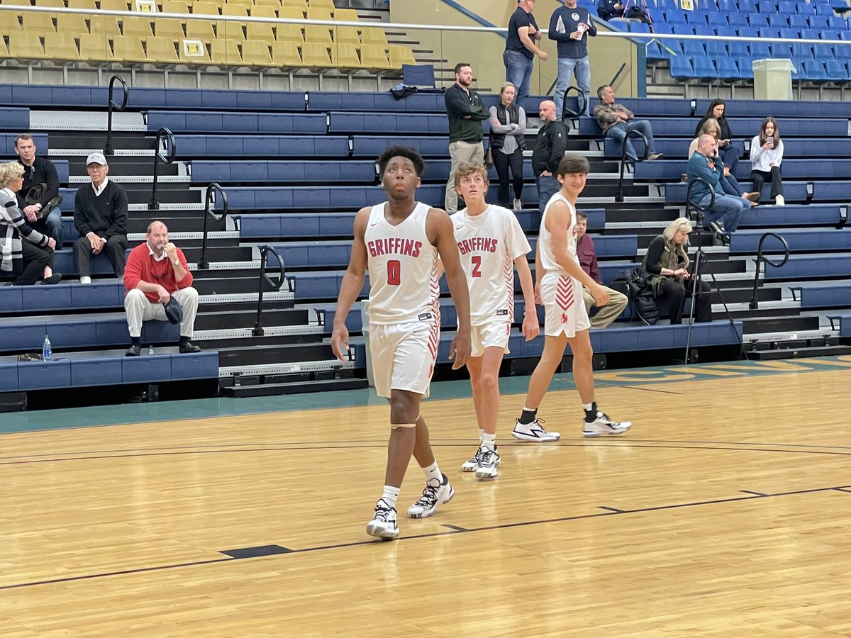 PrepHoopsSC's tweet photo. SCISA Class 2A Playoffs: Spartanburg Day vs Dillon Christian @DonDouglass2023 #PrepHoops #SCISA #SwannysRoundballReview https://t.co/MWp6YrjPXN