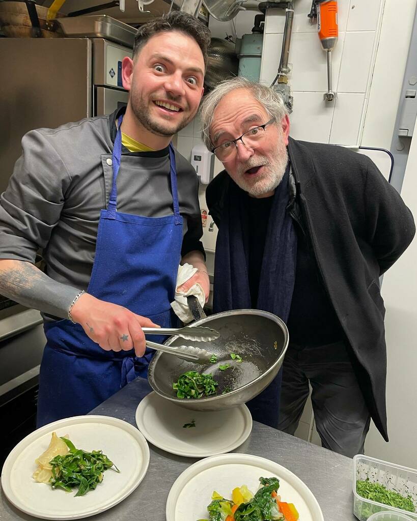 gillespudlowski's tweet photo. A la découverte du #beauce de #mariusbenard #paris9 avec le clin d’œil de l’ami #gillesbenard en souvenir de #ramulaud et de #quedubon 

Au menu: 
. Terrine de campagne, salade 
. Cervelle de veau meunière 
. Huîtres creuses d’Isigny
. Entrecôte Simmenta… https://t.co/7q6AeK1cKA https://t.co/IDlupHv81f