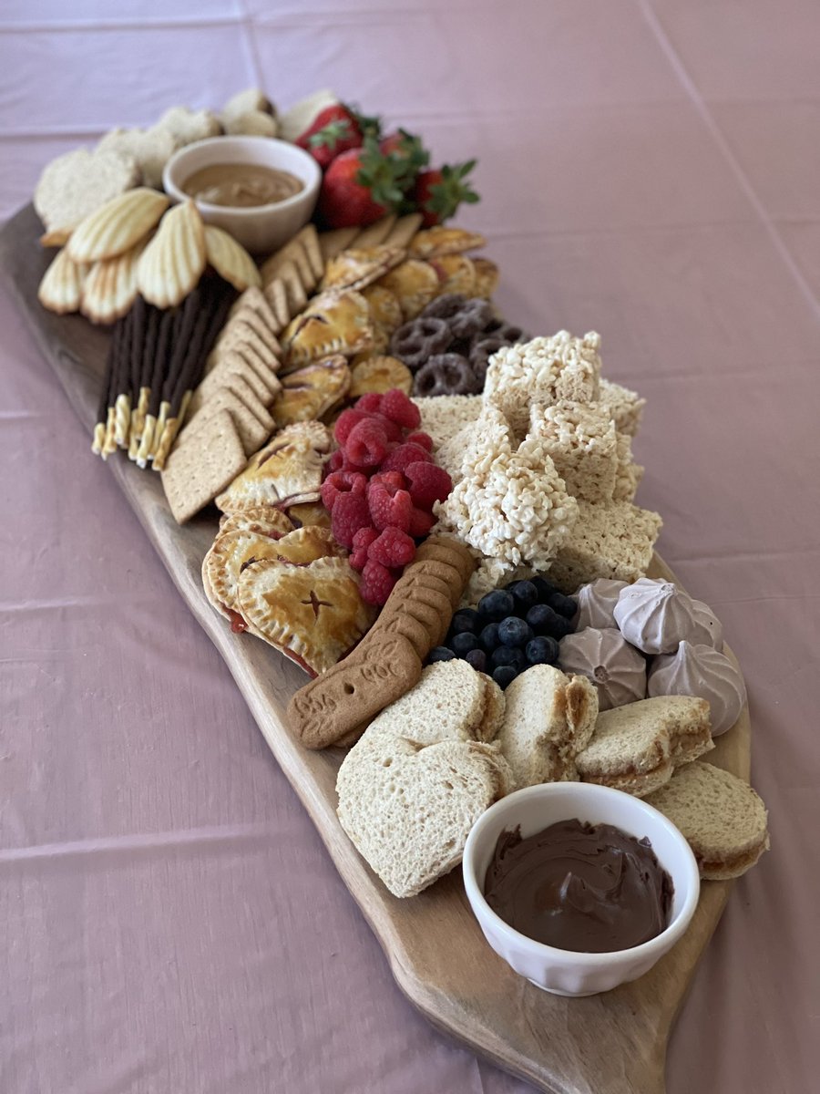 the party is over. i survived. and the kids enjoyed the grazing board.