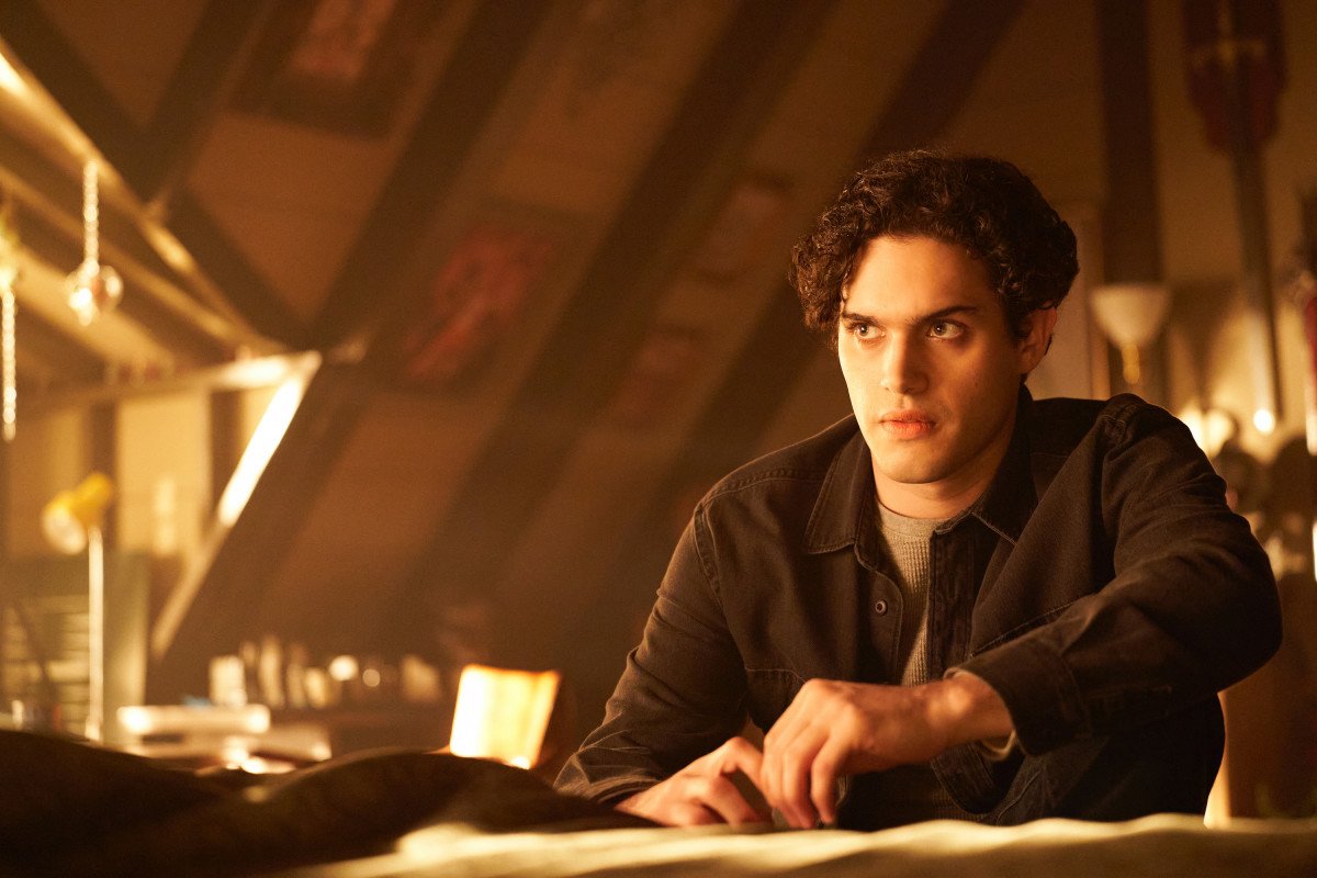 ariasbrasil's tweet photo. Landon Kirby em imagens promocionais do episódio 4x12 "Not All Those Who Wander Are Lost" de #Legacies https://t.co/SG5ymRwUwz