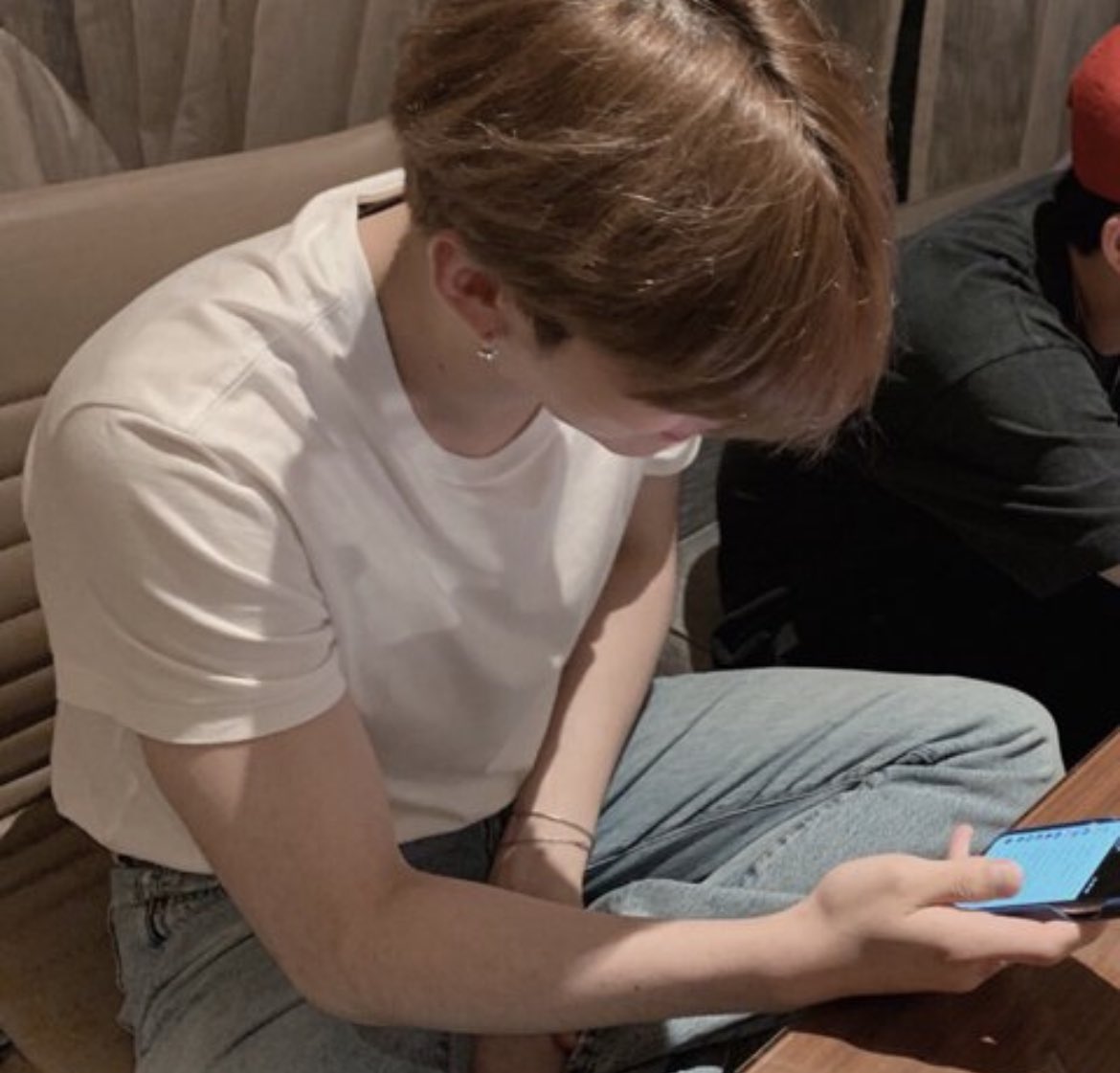 ‘저요? 전 양보 못 하죠.’

일단 나도 양보 안 될 것 같애 유기혅 타래