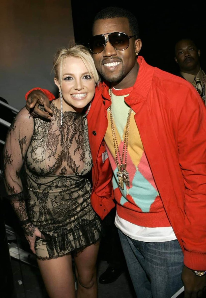 STANNPD's tweet photo. I love Kanye because he’s a musical genius. We need this 2 musical comebacks in one song “2K Heaven”  @kanyewest @britneyspears https://t.co/1iCMoAs2xs