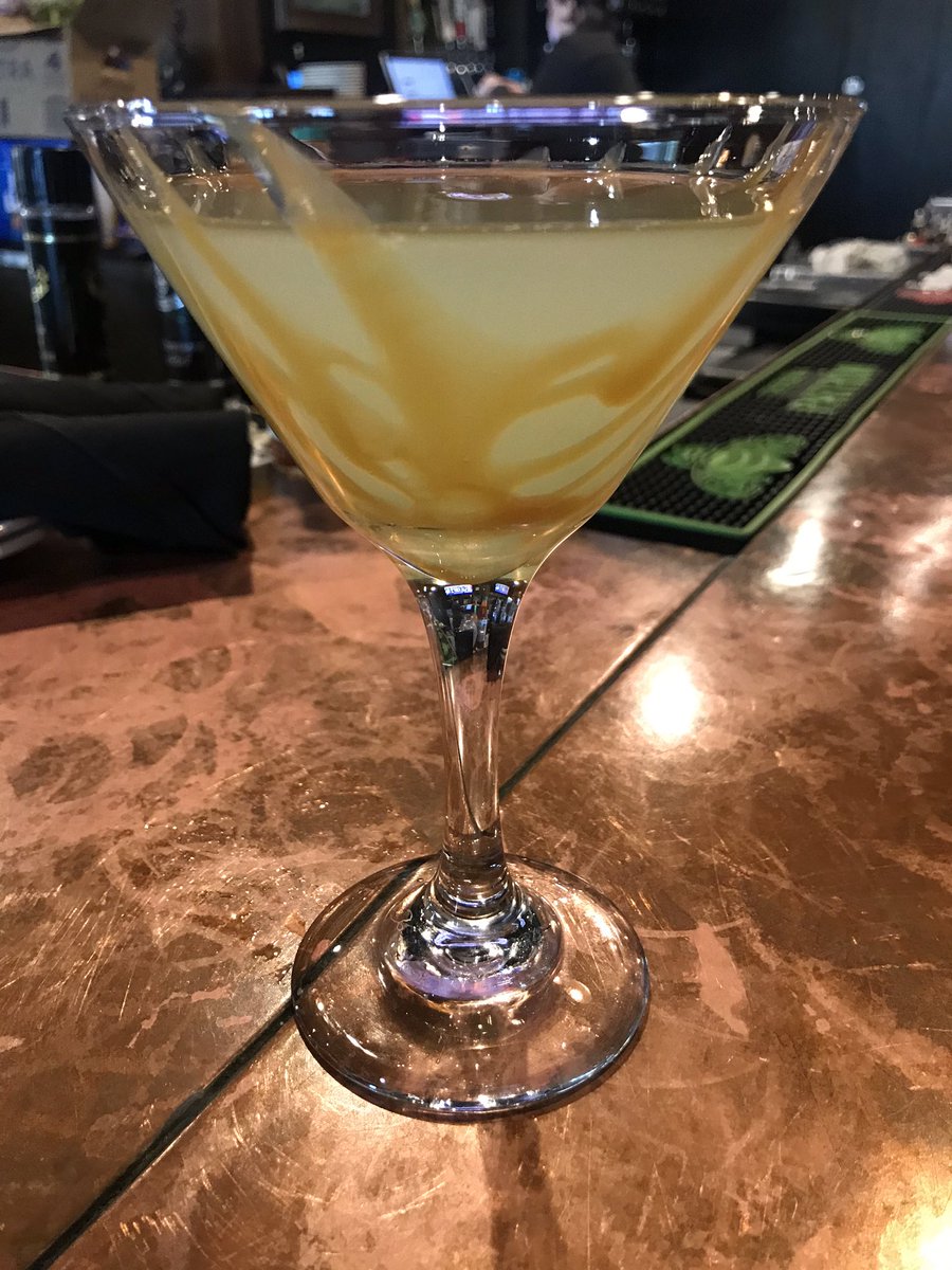 JudyBoggan's tweet image. I think this is my most favorite drink ever. Carmel Apple Martini. #HalfShell