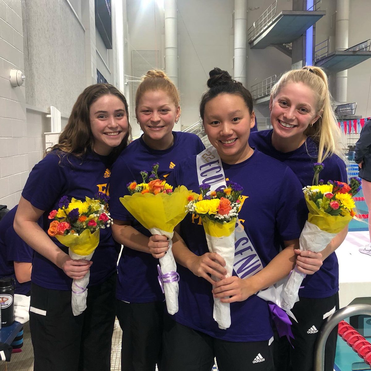 ECUSwim_Dive's tweet photo. Congratulations seniors!!! We’re so proud of you!! ☠️🏴‍☠️🖤 https://t.co/NgpNF0kgnY