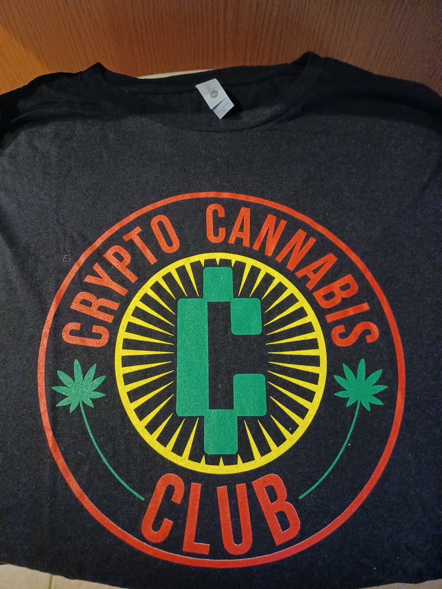 Just copped my Rasta @CryptoCannaClub T-shirt. And free mat. LFG #CCC #cryptocannabisclub