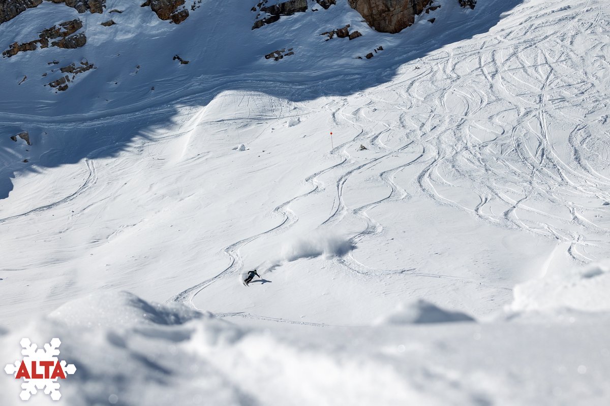 Photo of the Day | 2.19.2022

Four days out from an eight-inch storm and there are still powder pockets for those willing to put in a little work.

📸: <a href="/Photo_John/">Photo-John</a>

bit.ly/PhotoOfTheDayA…
