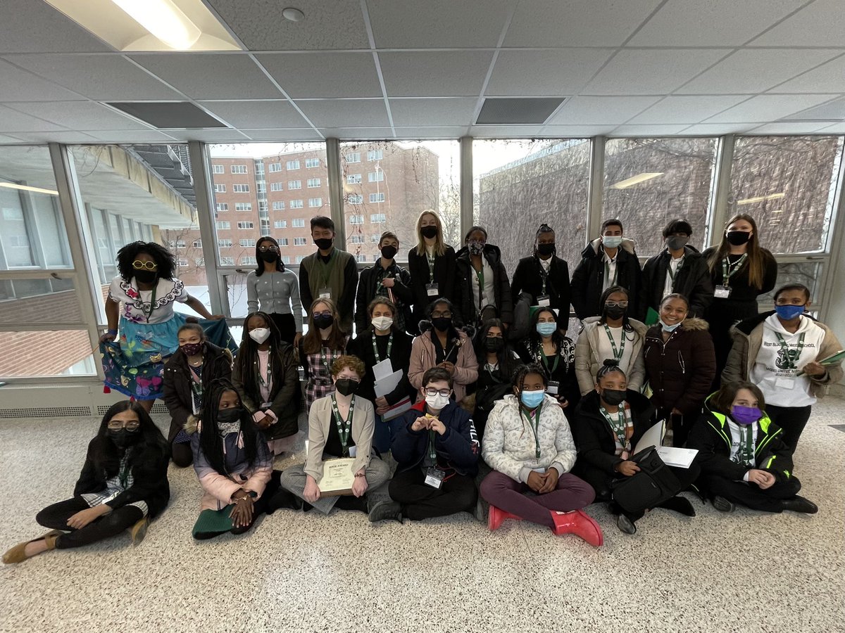 miss_weiner's tweet photo. The WBMS Model UN team is headed home after a great day of debate, collaboration and fun! #lakernation #rcmun #teamWB https://t.co/flCerCYDC4