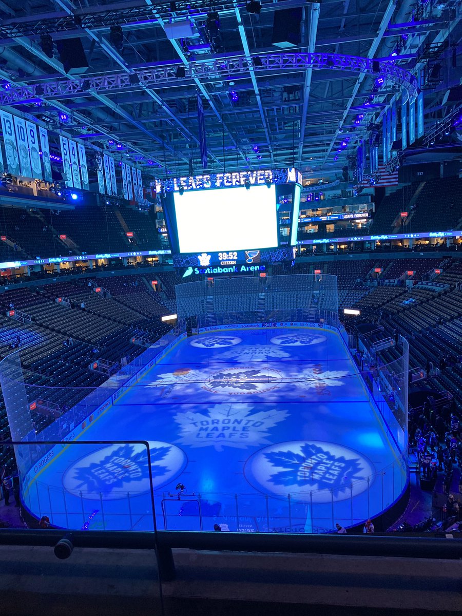 SoniaRJ's tweet photo. Have a blast Steph, Clair, Payton &amp; Wendel!!!!!! Go @MapleLeafs 💙🤍 https://t.co/4xwbFyDooD