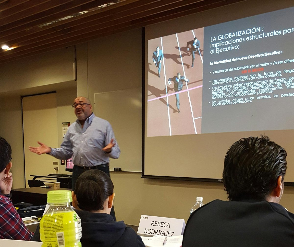 De regreso a dar clases en el ITAM, un verdadero placer de dar clases en presencial. El tema "La Dirección Intercultural" en el MBA con ejecutivos y directivos.