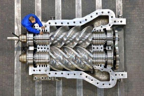 CertifiedAutoGC's tweet photo. Supercharger anyone? #Supercharger #blown #car #Engineering #performance #mechanic https://t.co/07Bh3IudZY