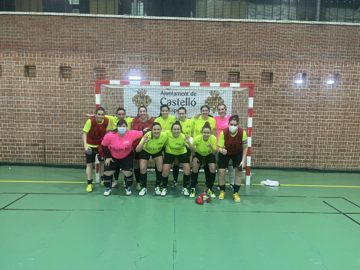 CEFHispanic's tweet photo. Final en el chencho, @castellonfs 2-5 @CEFHispanic , grandísimo trabajo, seguimos equipo, #lucharyganar #somoshispanic https://t.co/bED7fkUwEf