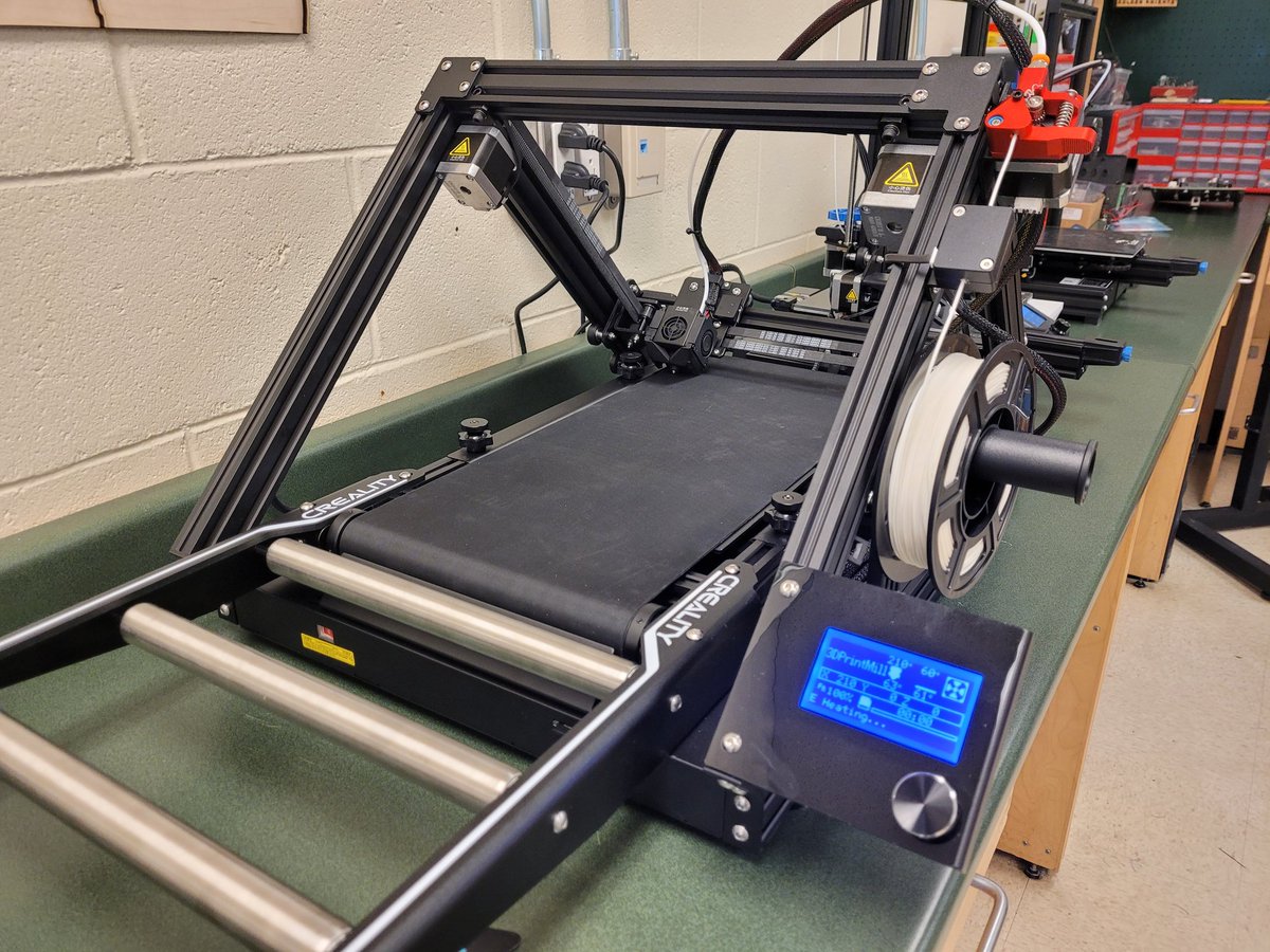 KayoeStewart's tweet image. My #MakerClassroom is now fully equipped with @Creality3dP #Ender3V2 3D printers and the new #CR30 #3Dprinting mill! Even Totoro is excited to see what students #create with these awesome machines @FHSkats @brilliant_labs