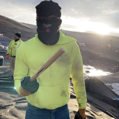 RiceArmyboy2001's tweet photo. #NewProfilePic https://t.co/FT0ReZFdjX